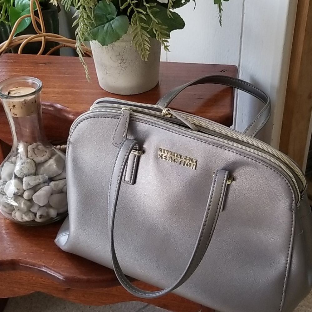 Kenneth cole Purse
